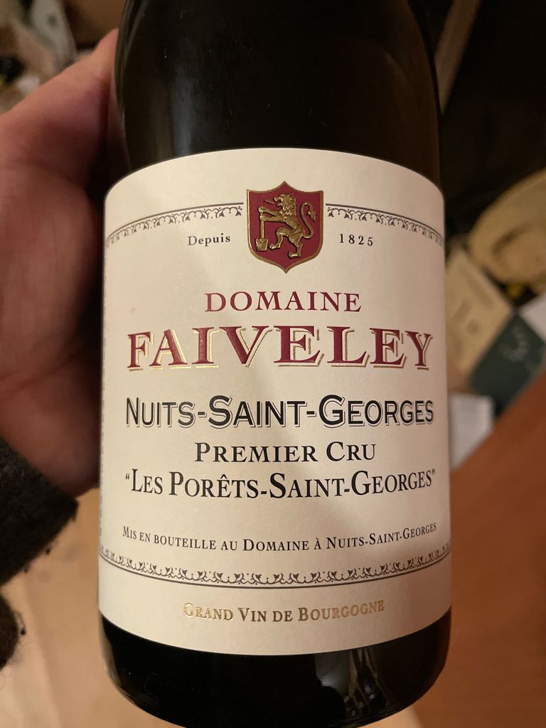 Faiveley 22 Nuits Saint Georges 1er Cru Les Saint Georges TABLE RED